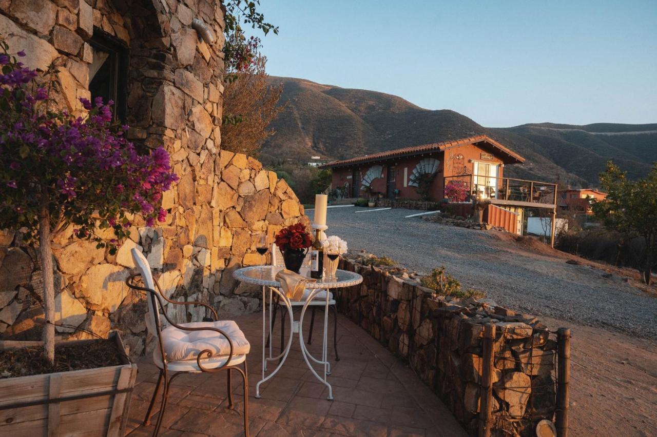 Vina Calabria Bed and Breakfast Valle de Guadalupe Εξωτερικό φωτογραφία