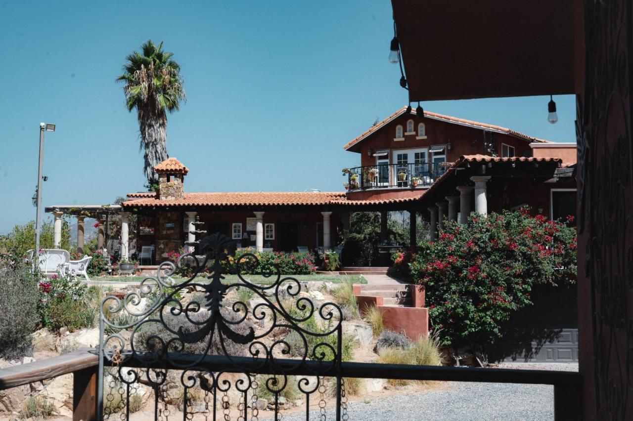 Vina Calabria Bed and Breakfast Valle de Guadalupe Εξωτερικό φωτογραφία
