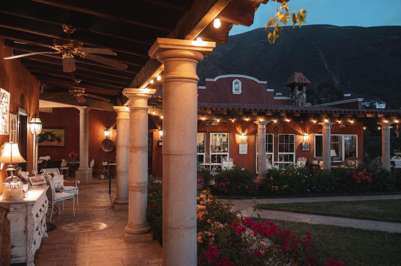 Vina Calabria Bed and Breakfast Valle de Guadalupe Εξωτερικό φωτογραφία